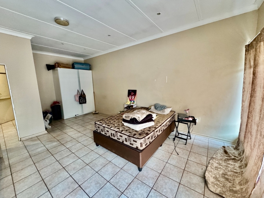 5 Bedroom Property for Sale in Die Bult North West